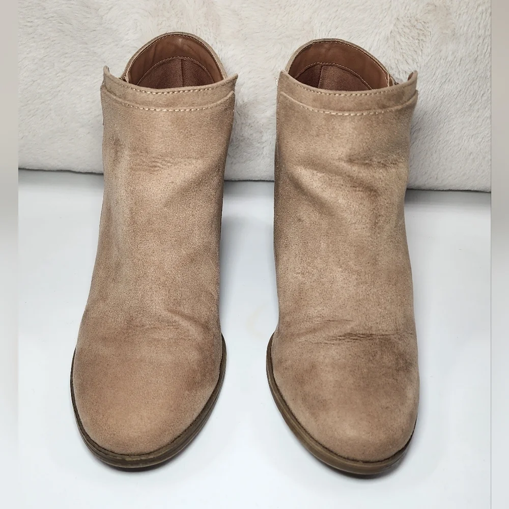 Time & Tru Wedge Ankle Bootie Faux Suede Memory Foam Boots Tan Size 10